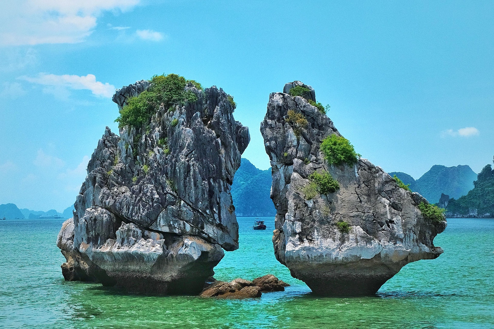 Ha Long Bay — E-Brochures