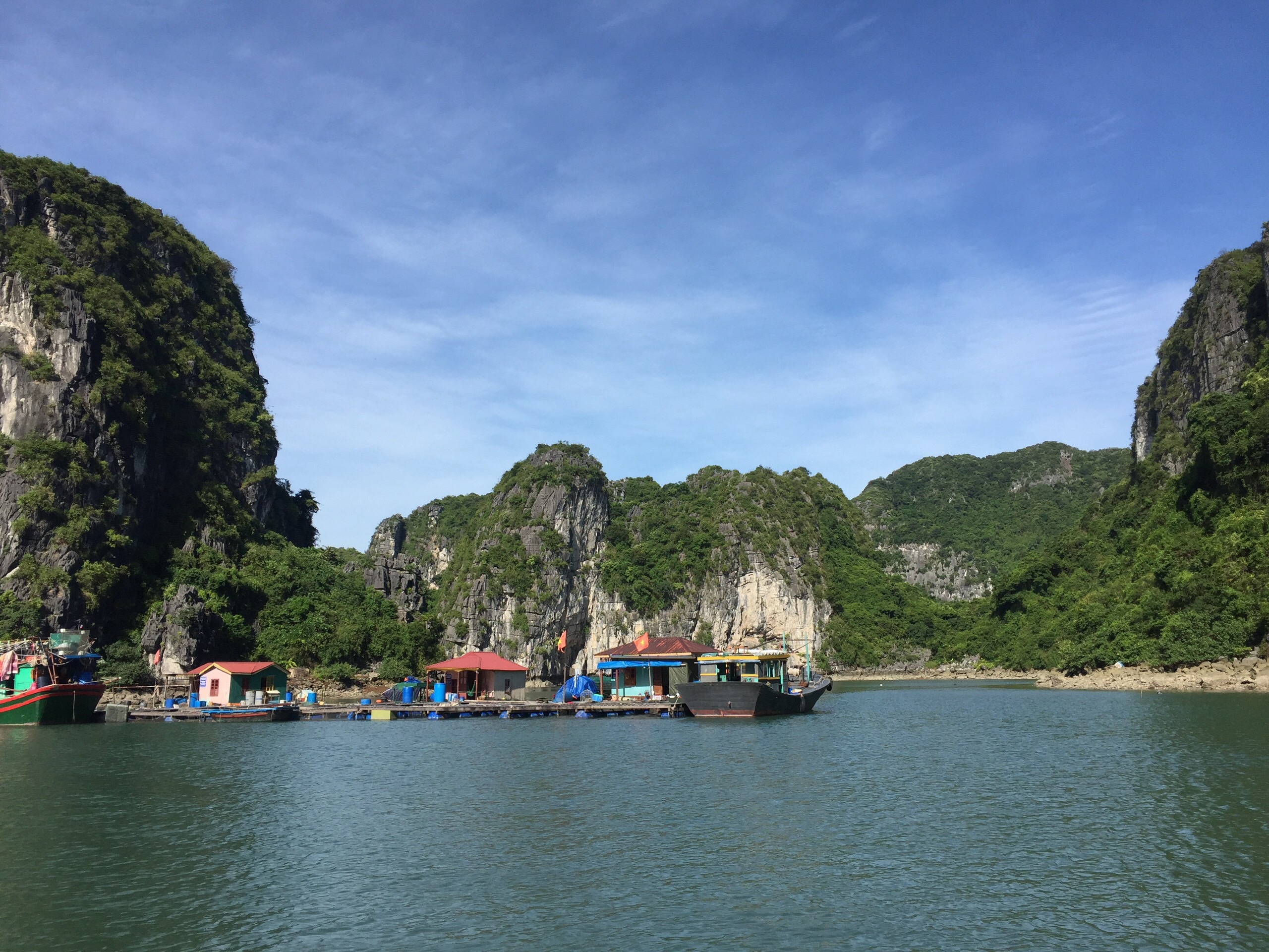 Vung Vieng Fishing Village, Bai Tu Long Bay
